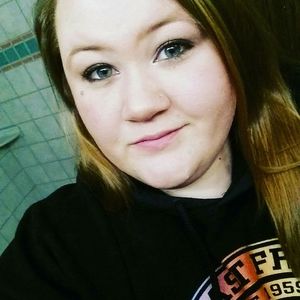 Meet your Posher, Cassandra